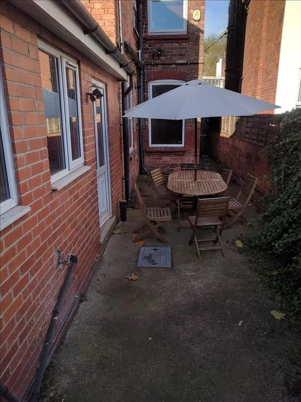 10 Arthur Avenue: 6 Bed Student House NG7 2EL - Thumbnail 21